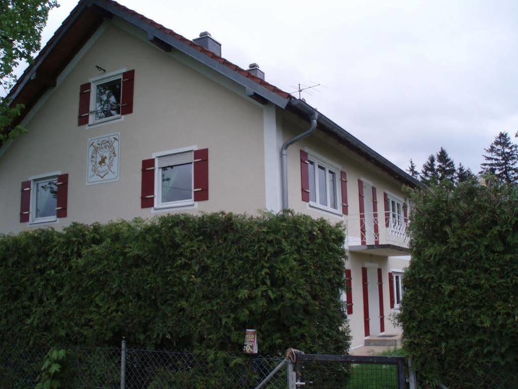 Airport Hostel Hallbergmoos Exterior foto